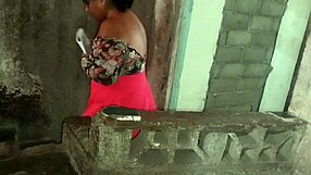 Ebony Boss Supervises Work While Masturbating To Rough Cum