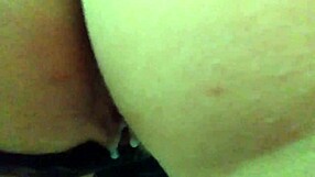 Hei, mămico vitregă, uită de micul dejun, trebuie să te fut acum în bucătărie