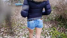 Už jsi viděl sexjouhladlo kráčet v mé těsné prdeli?