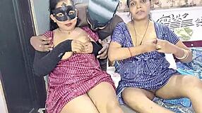 למה לא להצטרף לשלישייה פרועה עם דברני-ג'תאני?