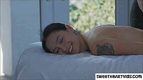 LESBIAN MASSAGE TURNS SEDUCTIVE