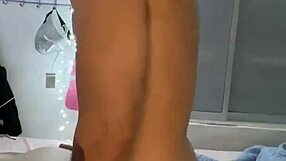 How delicious that big dick fucks me with this Chilean 😍