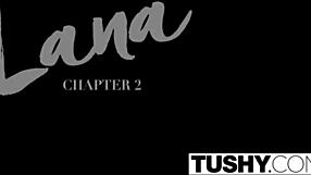 Lana Rhoades bøyer seg for anal i undertøy, rir og tar facial