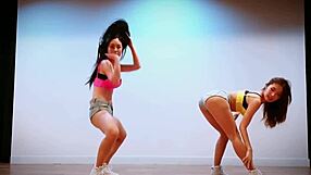 Ultimate Waveya compilation, watch these Asian dancers tease!