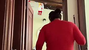 Mi Vecina Est� En El Ba�o