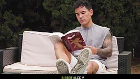 I watch ryer owens and jc hunt in hot gay sex, it's so intense and muscular!