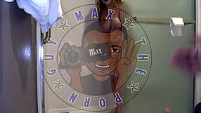 Olivia-și arată pizda epilată după tura de spital și ia creampie de pulă neagră mare