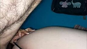 Aku kongkek pelacur India di bilik dia terperinci ganas