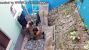 Na Hora Do Almoço, Pausa Para Foder Com Big Cocks Bareback