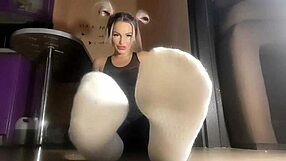 I Love My Mistress's Sweaty Feet After Training