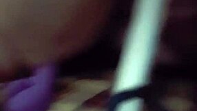 Monto el consolador hasta el final