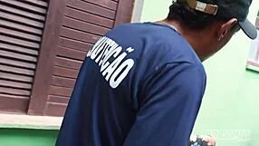 Na Hora Do Almoço, Pausa Para Foder Com Big Cocks Bareback