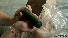 twink scotty blake masturbates with a cucumber!