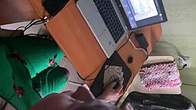 feeling distracted from work by hot phone sex with russian amateur