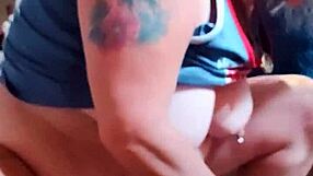 MILF trailer park naik dan goyang batang hitam besar