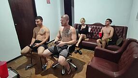 era só pra jogar videogame, mas todo mundo acabou fodendo