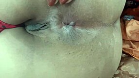 Pakistani girl Sobia Nasir cums live on Whatsapp video call with client