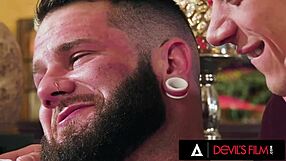 vanessa starts bisexual threesome 😈