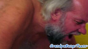 Sweetheart Teenie Gets Pumped