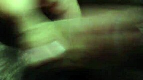 Nigerian gf loves my white cock