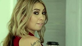 लेस्बियन मसाजर 69 में फिंगरिंग और ओरल हाई डेफिनिशन मसाज में