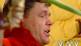 Brunette hoe gets facialized with cumshot!