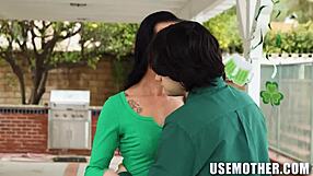 ¡Oye, Texas Patti, Elias y Sloan, Folladores de Milf con Suerte!