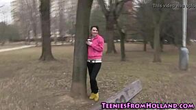 Drzna lezbijka 18+ drka pičko pod prho z velikimi joški