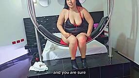 Hej, Hoćeš Da Čuješ Moj Erotski Priču? Pastanak Me Jebe u Krevetu Mog Kuharčevog Muža!