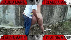 תנוחות בלתי אפשריות ללקק כוס תחת גדול ברחוב עד גמירה