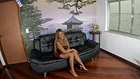 wow, renata carvalho's first juicy photoshoot behind the scenes!