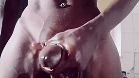 i'm mandigo, ready to drill your pussy and pay you