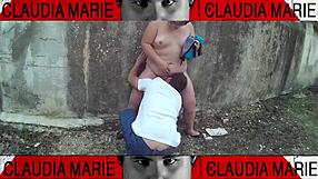 Impossible Positions to Lick Big Ass Pussy on the Street Until She Cums from Pleasure