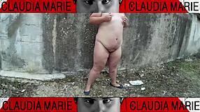 Impossible Positions to Lick Big Ass Pussy on the Street Until She Cums from Pleasure