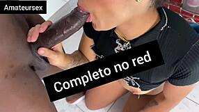 mlada razvratnica analno v kopalnici skrivoma pred starši z velikim črnim tičem