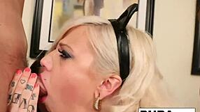 hot sex kittens vyxen & karmen have a hot fucking foursome