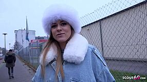 Young tourist girl gets picked up for rough sex