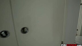 แม่เลี้ยงคุยสบายๆ กับลูกเลี้ยงเรื่องครอบครัว