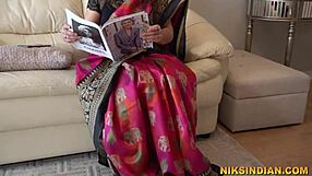 Femeie de 55 de ani ridică saree pentru tip tânăr 18+ să o fută tare