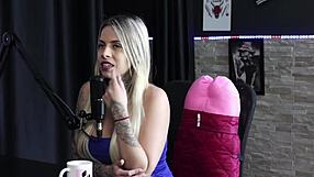 Toca Mais Siririca Punheta Gosta da Putaria Ninfomaníaca Não É de Fazer Muito Sexo Anal - Dj Rafa Loira Mateus Hwang Sheer Red