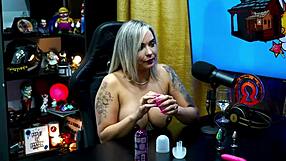 kiara blay almost put toys in her pussy