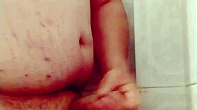 La vecina caliente hace que me masturbe?