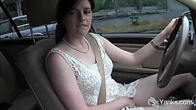 Yanks Babe Savannah Sly Cums