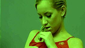 legal age teen drills wet pussy with dildo in solo play