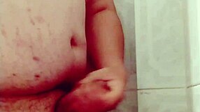 La vecina caliente hace que me masturbe?