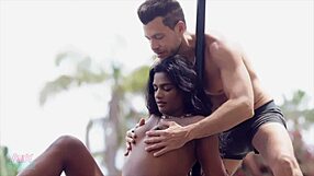 Oral Sex Master Andy Meets Indian Girl