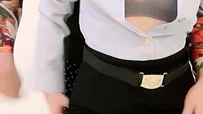 beautiful army officer trains new soldier in 10 minutes