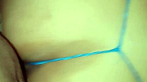 madura sexy latina le fasina cogerme con mi tanga puesta y chuparme mi clitoris