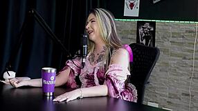 Raphaela Savanah Records Boyfriend In Cuckold Sex