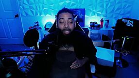 Majiikmontanaxxx introduces cum-covered big booty BBW Daisy Doll